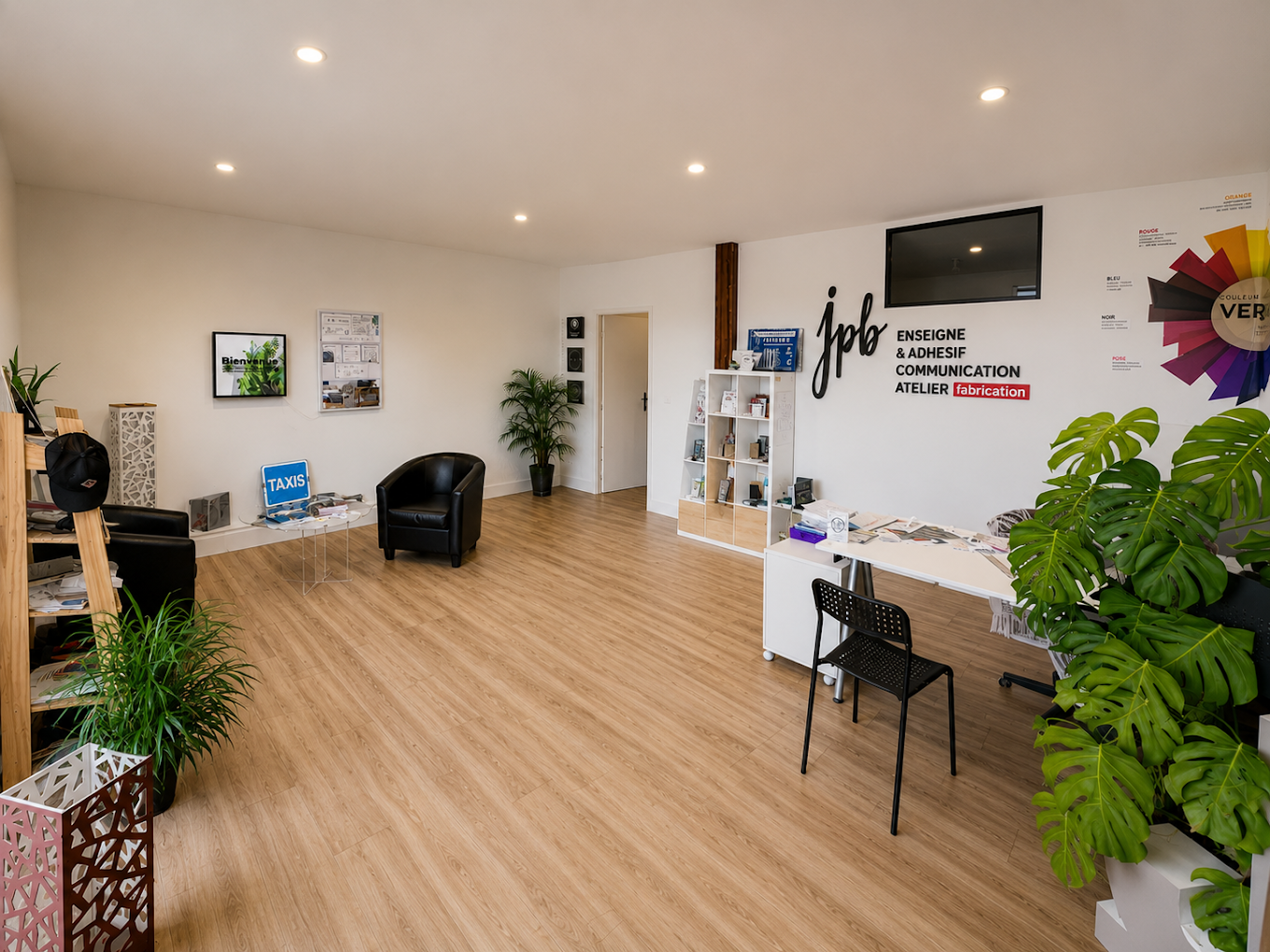 Accueil et espace conseil de JPB Communication à Ganges